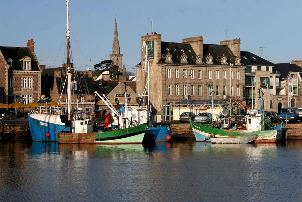 Hotel Les Agapanthes Ploubazlanec Bagian luar foto