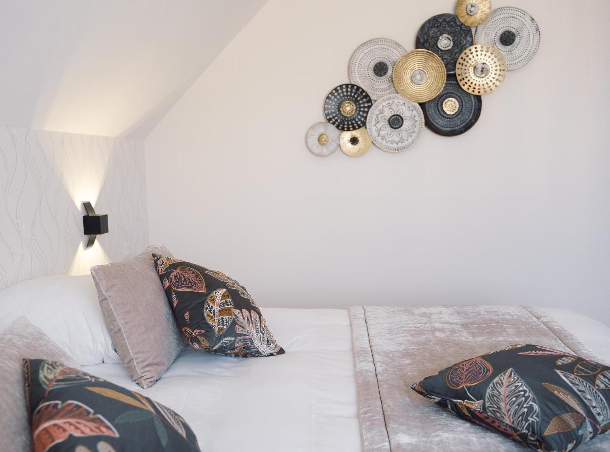 Hotel Les Agapanthes Ploubazlanec Bagian luar foto
