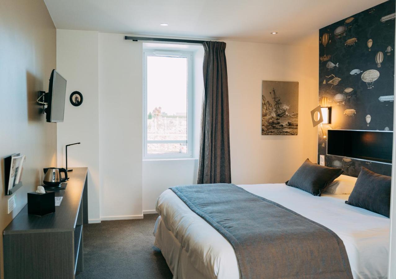 Hotel Les Agapanthes Ploubazlanec Bagian luar foto