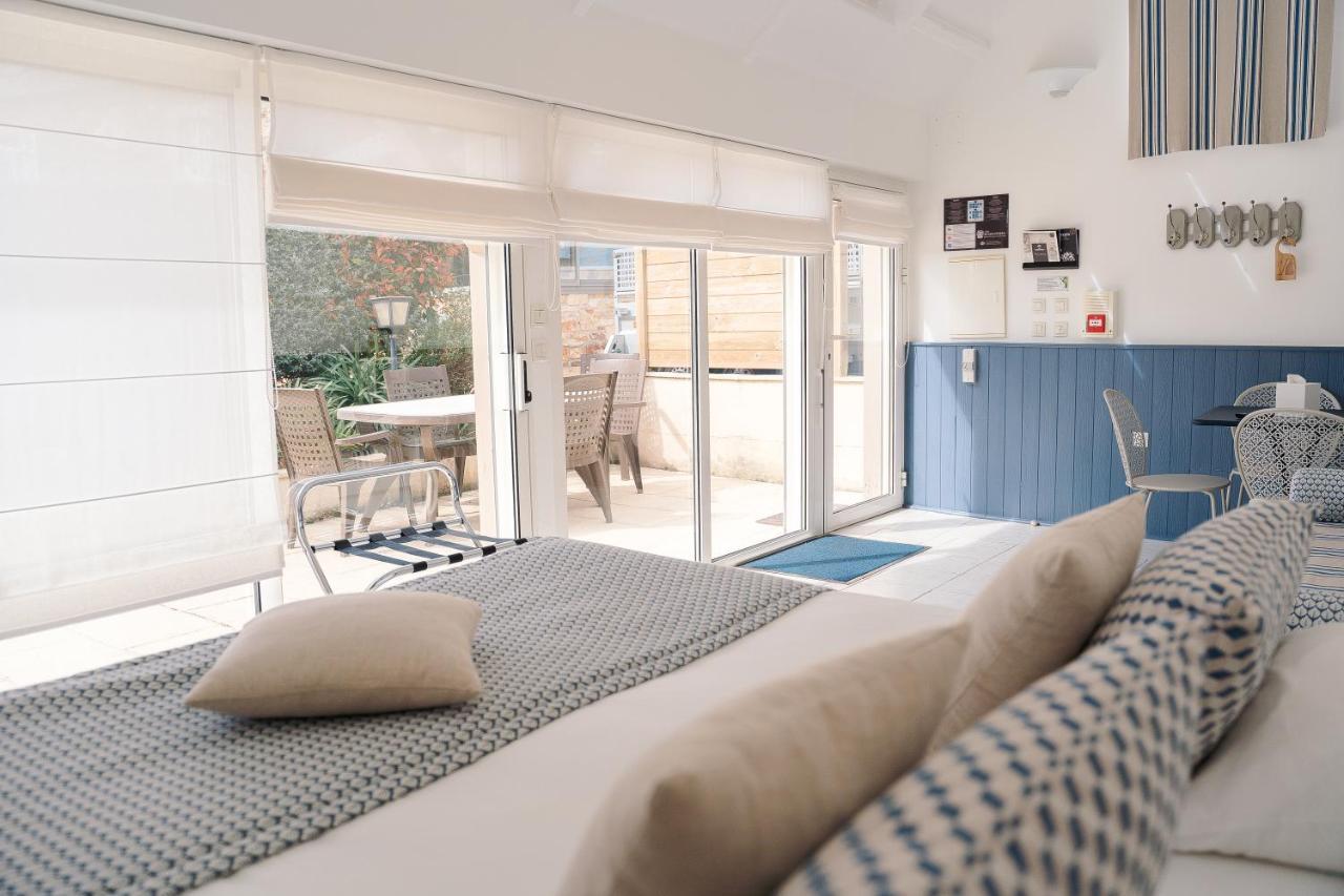 Hotel Les Agapanthes Ploubazlanec Bagian luar foto